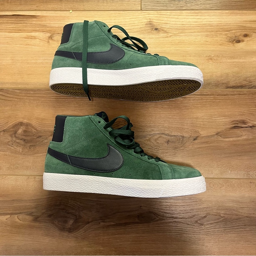 Nike SB blazer shoes